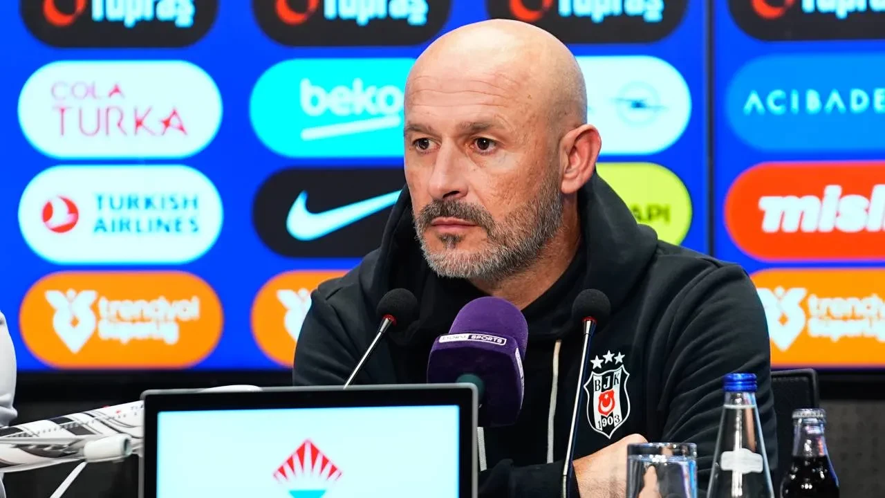 Beşiktaş'ta Italiano, İstanbul Başakşehir galibiyetiyle ilgili konuştu! "Takım harika performans gösterdi"