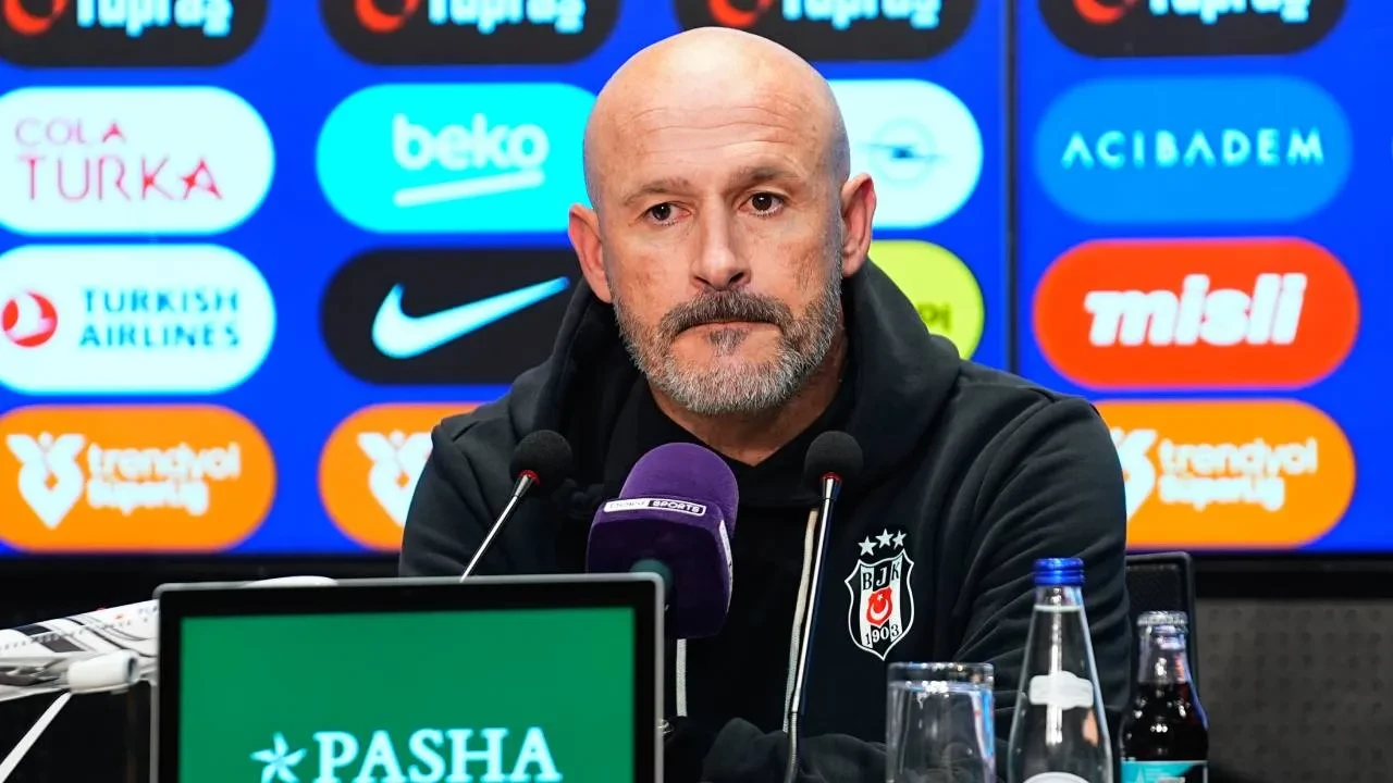 Beşiktaş'ta Italiano, İstanbul Başakşehir galibiyetiyle ilgili konuştu! "Takım harika performans gösterdi"