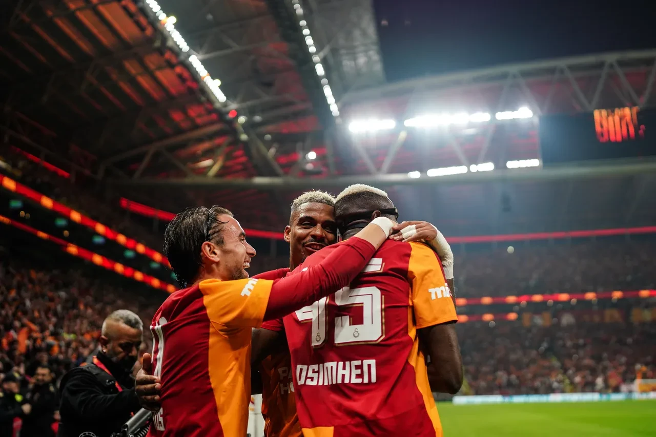 Fenerbahçe derbisi sonrası Osimhen'den olay sözler: 'Başka kulüpte olsa kıskanırdım!'