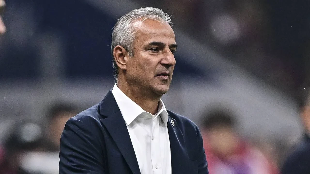 Fenerbahçe Teknik Direktörü İsmail Kartal, Galatasaray yenilgisinin ardından konuştu! "Derbi kazanmadan şampiyon olunabiliyor"