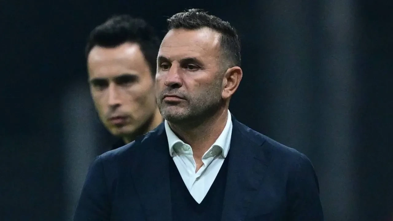 Galatasaray Teknik Direktörü Okan Buruk, Fenerbahçe galibiyetini değerlendirdi! "Bu senenin en rahat maçını oynamış olabiliriz"
