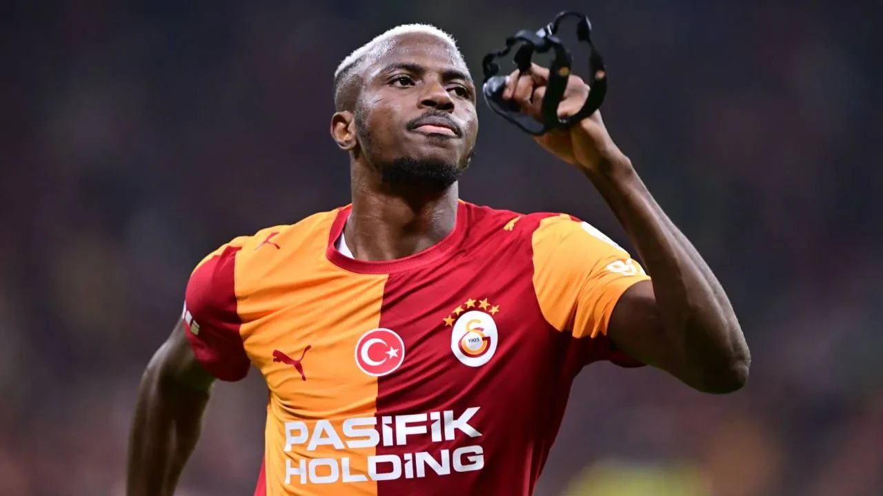 Galatasaray'da Osimhen, Fenerbahçe galibiyetiyle ilgili konuştu! "Hak ettiğimiz bir 3 puan kazandık"
