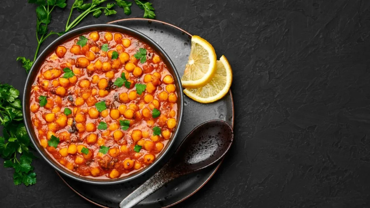 Lokanta usulü nohut yemeğinin sırrı belli oldu! Tencereye eklenen 1 kepçe lezzeti değiştiriyor 