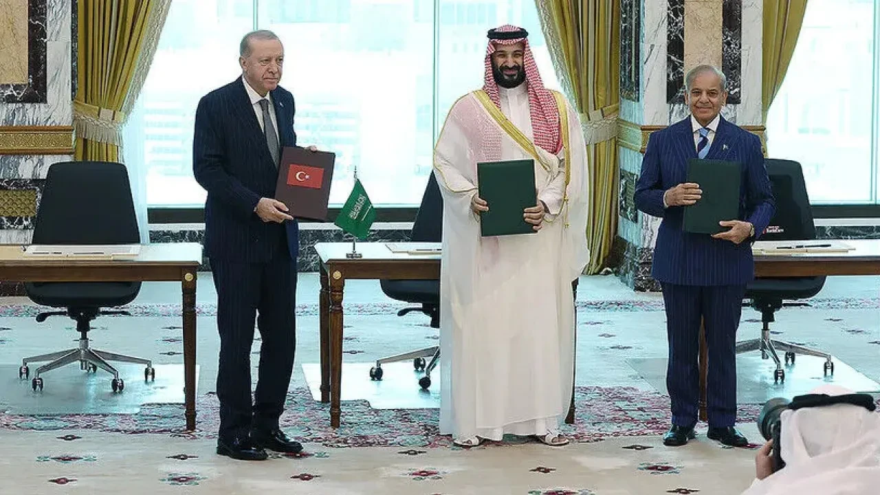 Mekke Savunma Anlaşması görüşmeleri başladı