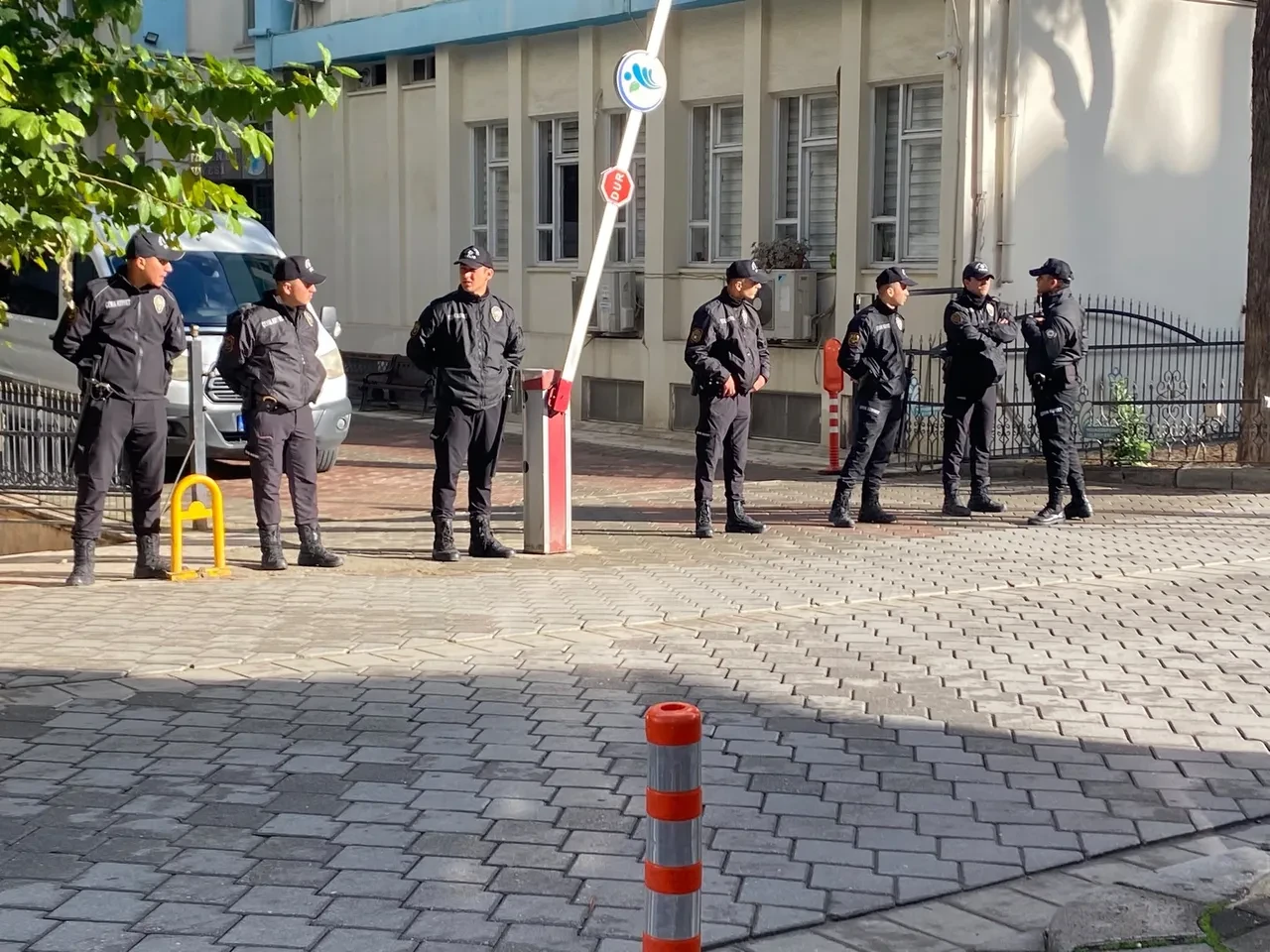 Merkezefendi Belediyesi'ne operasyon: Başkan Şeniz Doğan ve eşi de gözaltında