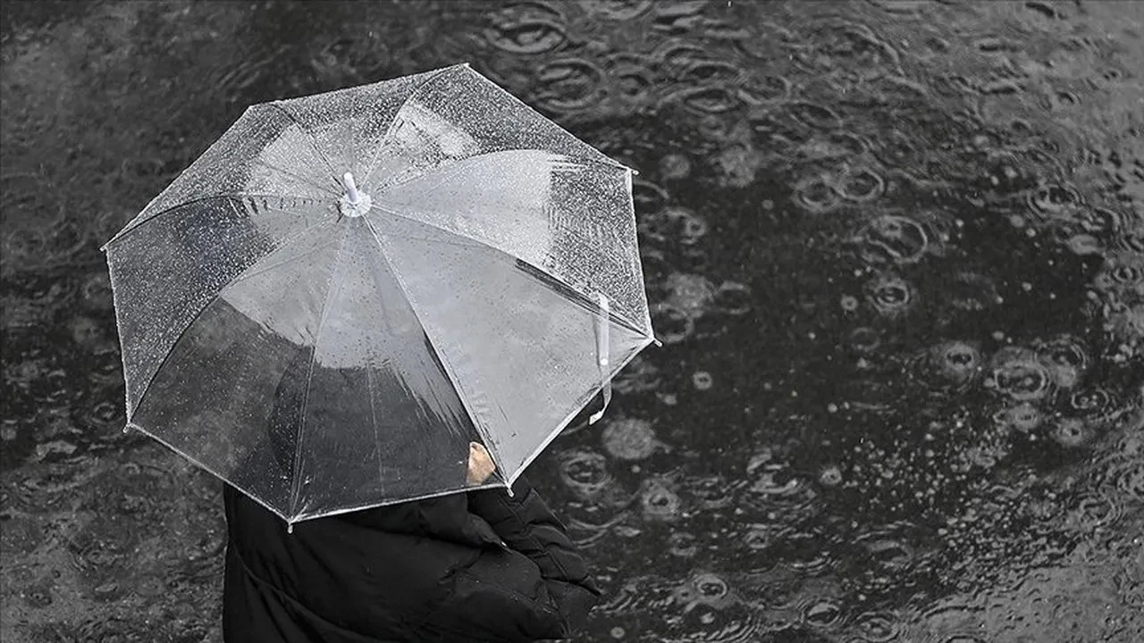 Meteoroloji'den 17 kent için uyarı: Kuvvetli sağanak etkisini artırarak devam edecek