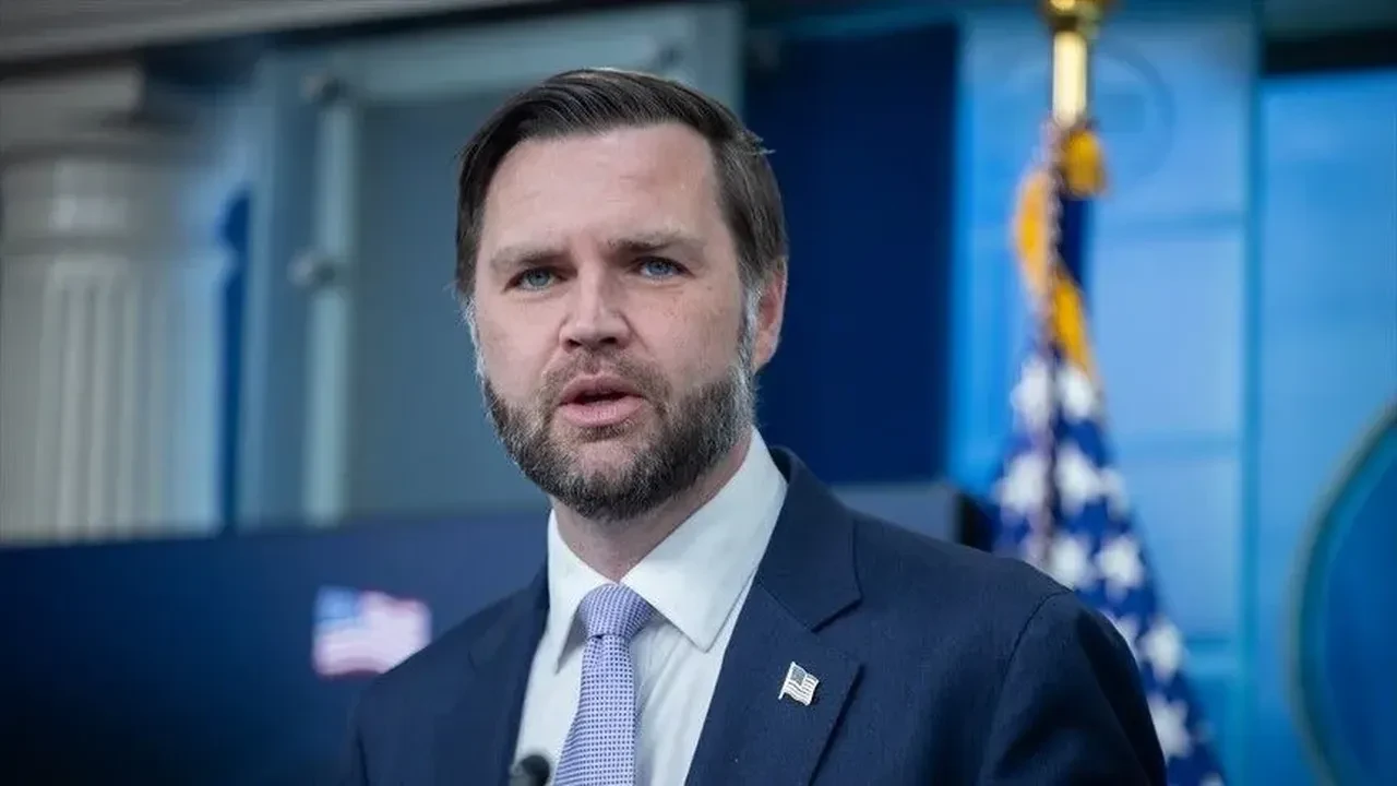 Trump'ın yardımcısı JD Vance'ın benzin fiyatları için söyledikleri olay çıkardı