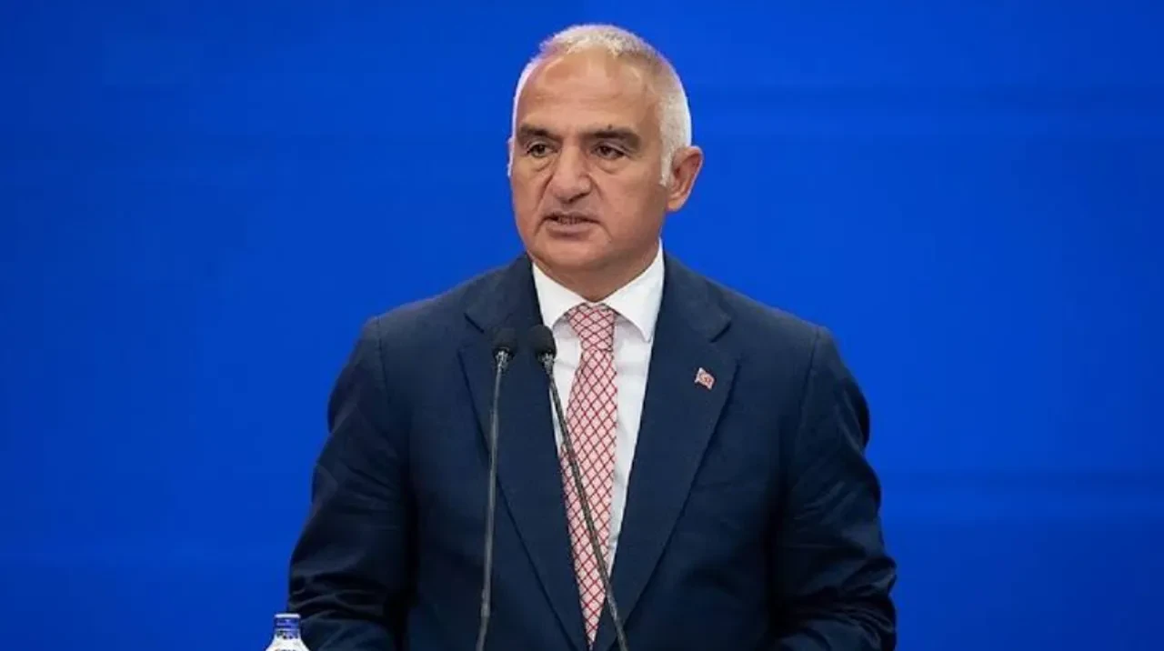 Bakan Ersoy’dan 29 Ekim Cumhuriyet Bayramı mesajı: "Cumhuriyetimizin ikinci yüzyılında daha güçlü bir gelecek inşa etmek için kararlılıkla çalışıyoruz”