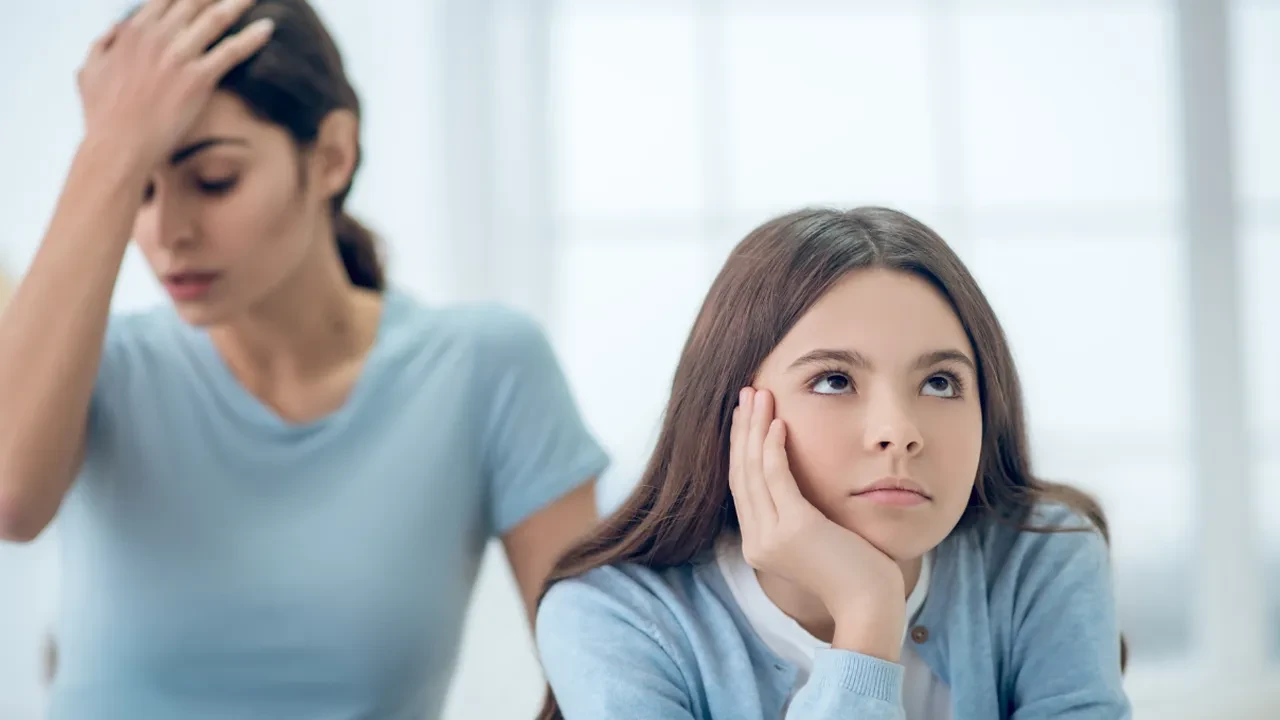 Çocuğum neden sürekli inatlaşıyor? Annelerin yaptığı bu hata davranışı artırabilir