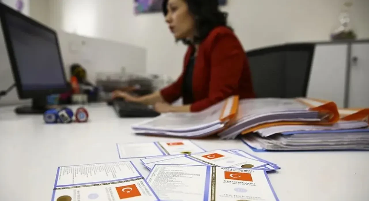 Cuma günü bankalar açık mı? 30 Ekim Cuma bankalar, noterler ve PTT’nin tatil durumu!