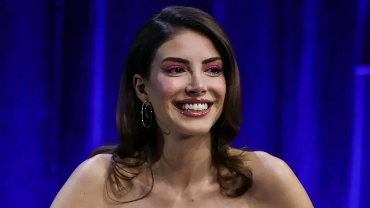 Deniz Baysal'dan dikkat çeken çocuk açıklaması! Barış Yurtçu ile çekişmeli boşanmasına gönderme mi yaptı?