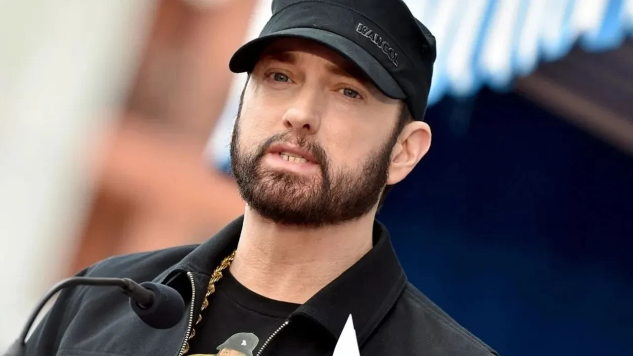 Eminem’e yakınından darbe! En gizli sırlarını 50 bin dolara sattı