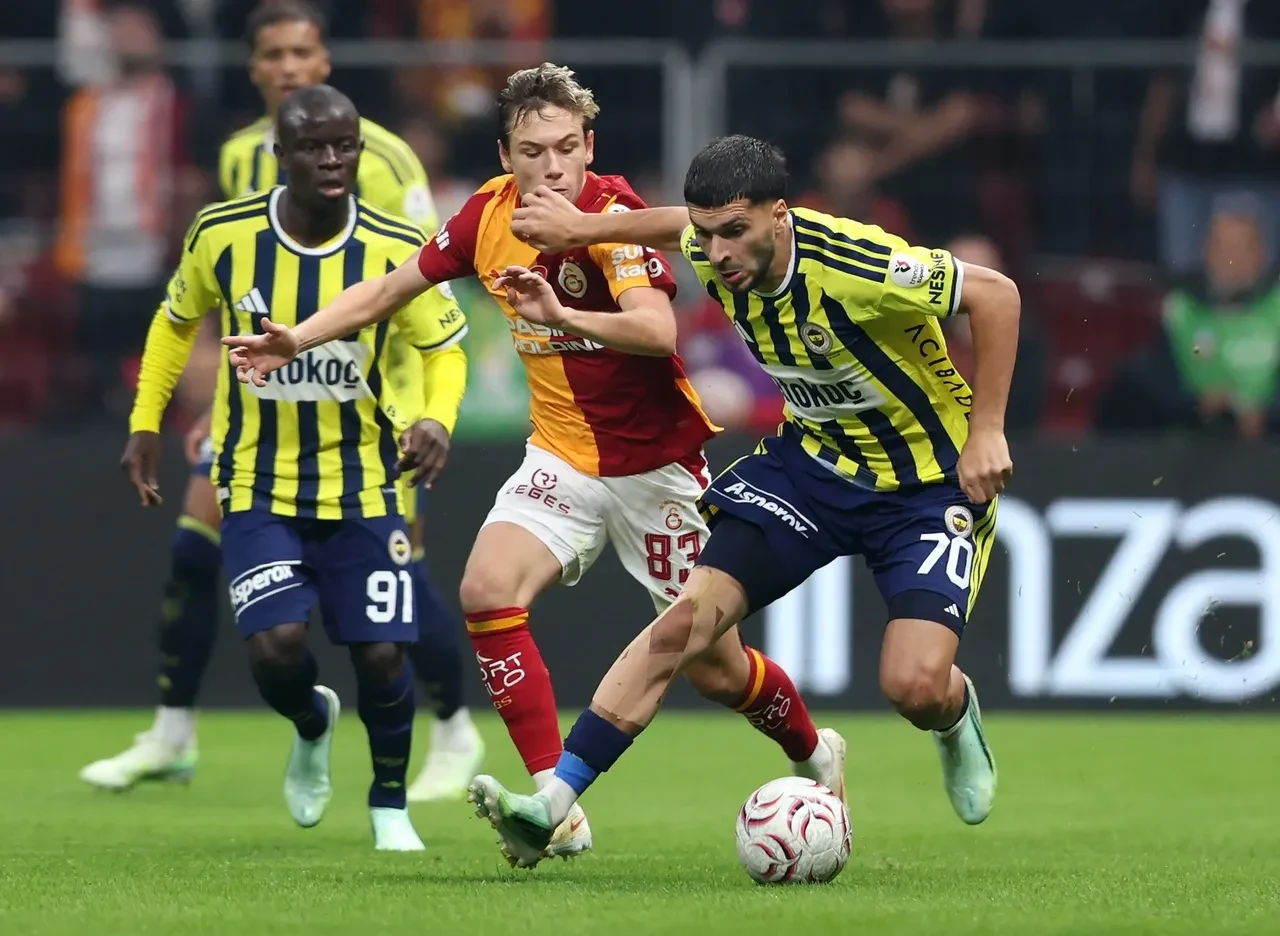 Galatasaray'da derbi sonrası transfer operasyonu: Osimhen'in takım arkadaşı geliyor!