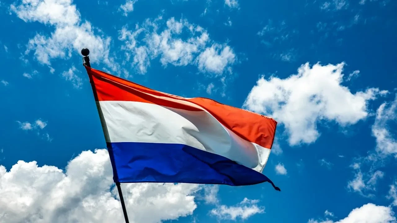 Hollanda 25 bin kamu çalışanını yapay zeka ile değiştiriyor