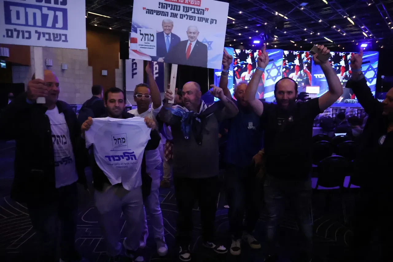İsrail'de oy sayımı sürerken Trump'tan dikkat çeken Netanyahu sözleri: Beraberlik de zafer onun için!