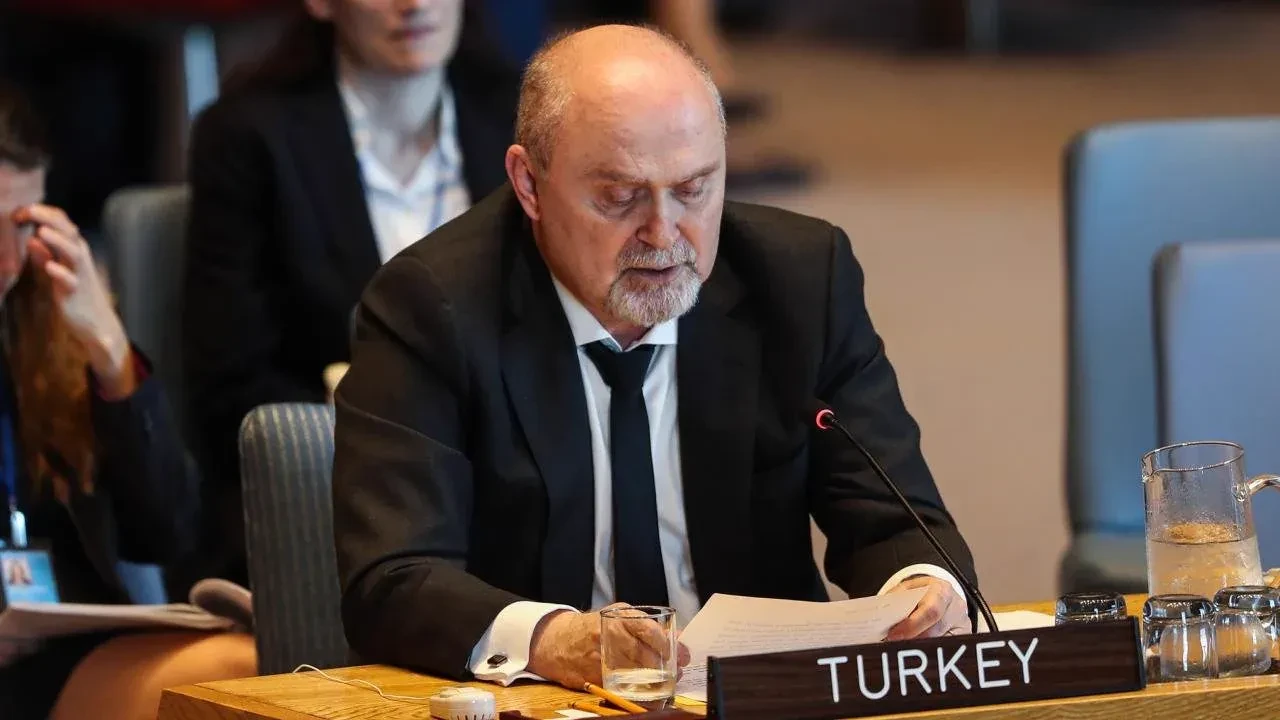 Türkiye, eski Dışişleri Bakanı Feridun Sinirlioğlu'nu BM Genel Sekreteri adayı olarak açıklamaya hazırlanıyor