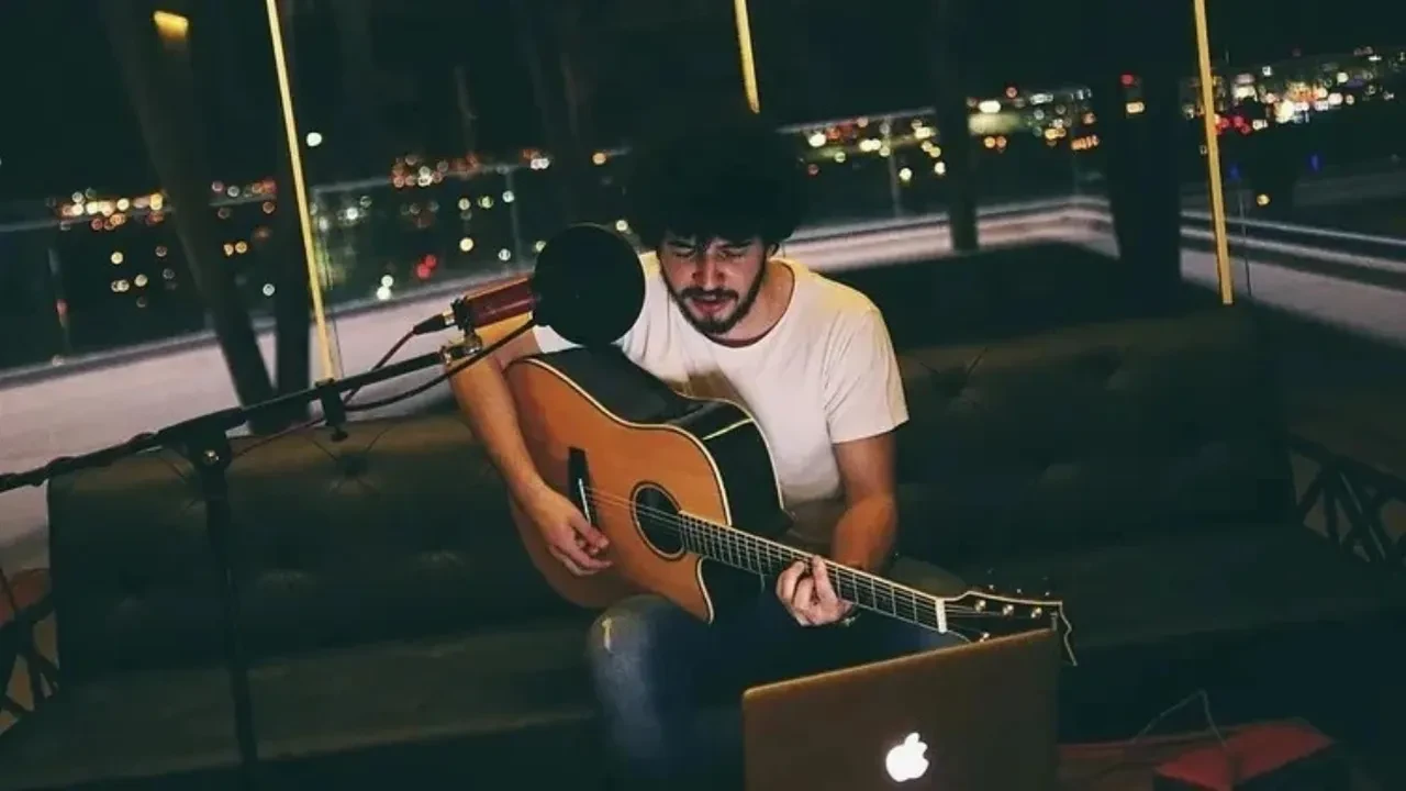 21 yaşında hayatını kaybeden Onur Can Özcan geride buruk bir hikaye bıraktı! Milyonları hüzne boğmuştu