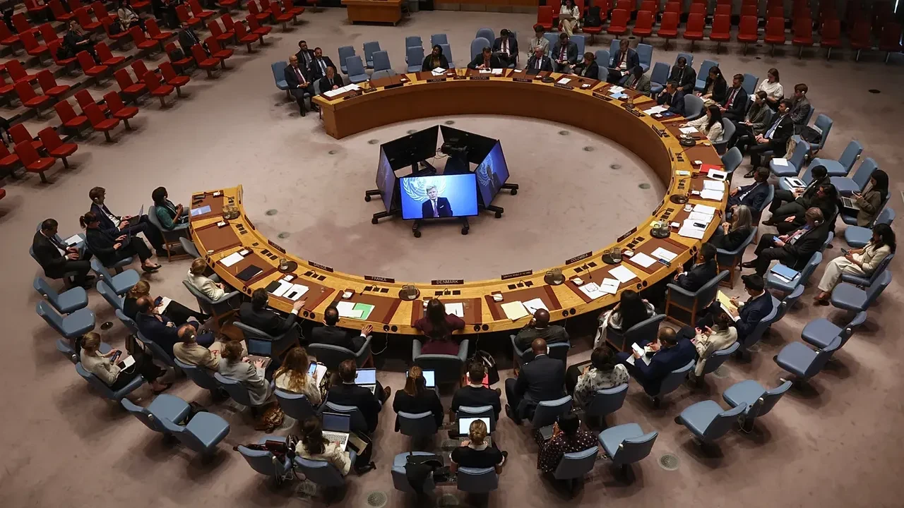 ABD'nin ambargo hamlesine ret! 130 ülke resti çekti