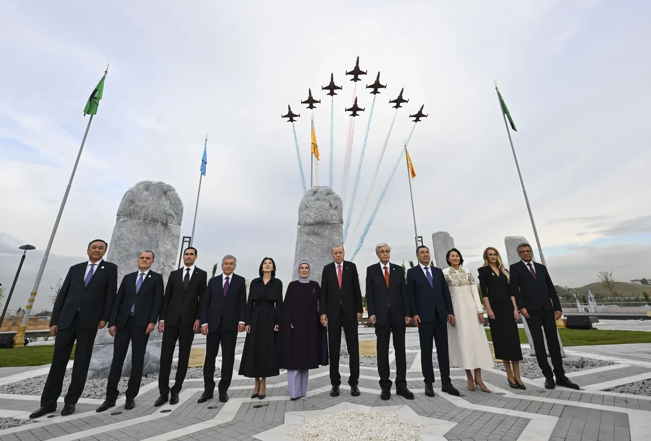 Cumhurbaşkanı Erdoğan ve Türk Devletleri Teşkilatı liderleri Beştepe Millet Ormanı'nda buluştu: Türk birlik fidanlarını dikildi