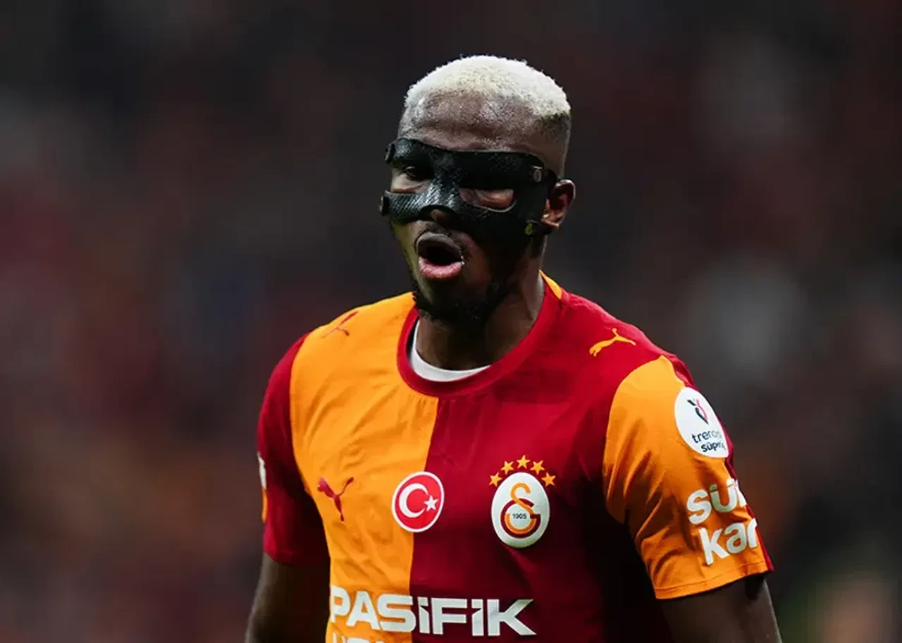 Galatasaray'da Victor Osimhen alarmı! Yer yerinden oynayacak