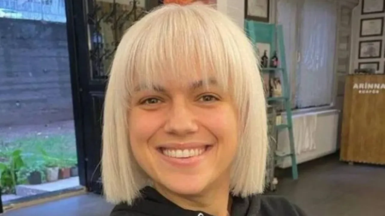 Hayat Bilgisi'nin Barbie'si İpek Erdem bambaşka birine dönüştü! Yeni projesi için sarı saçlarından vazgeçti