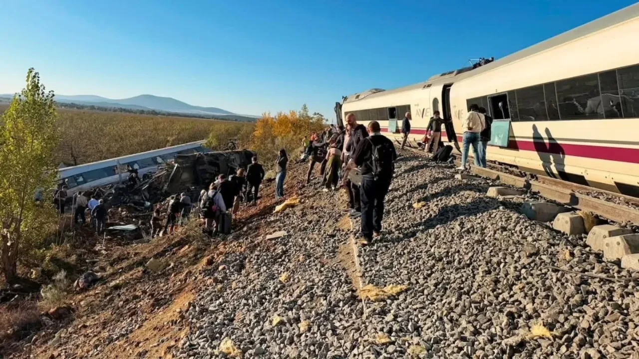 İspanya'daki tren faciasında ölümcül hata! Kaza öncesi telsiz kayıtları ortaya çıktı