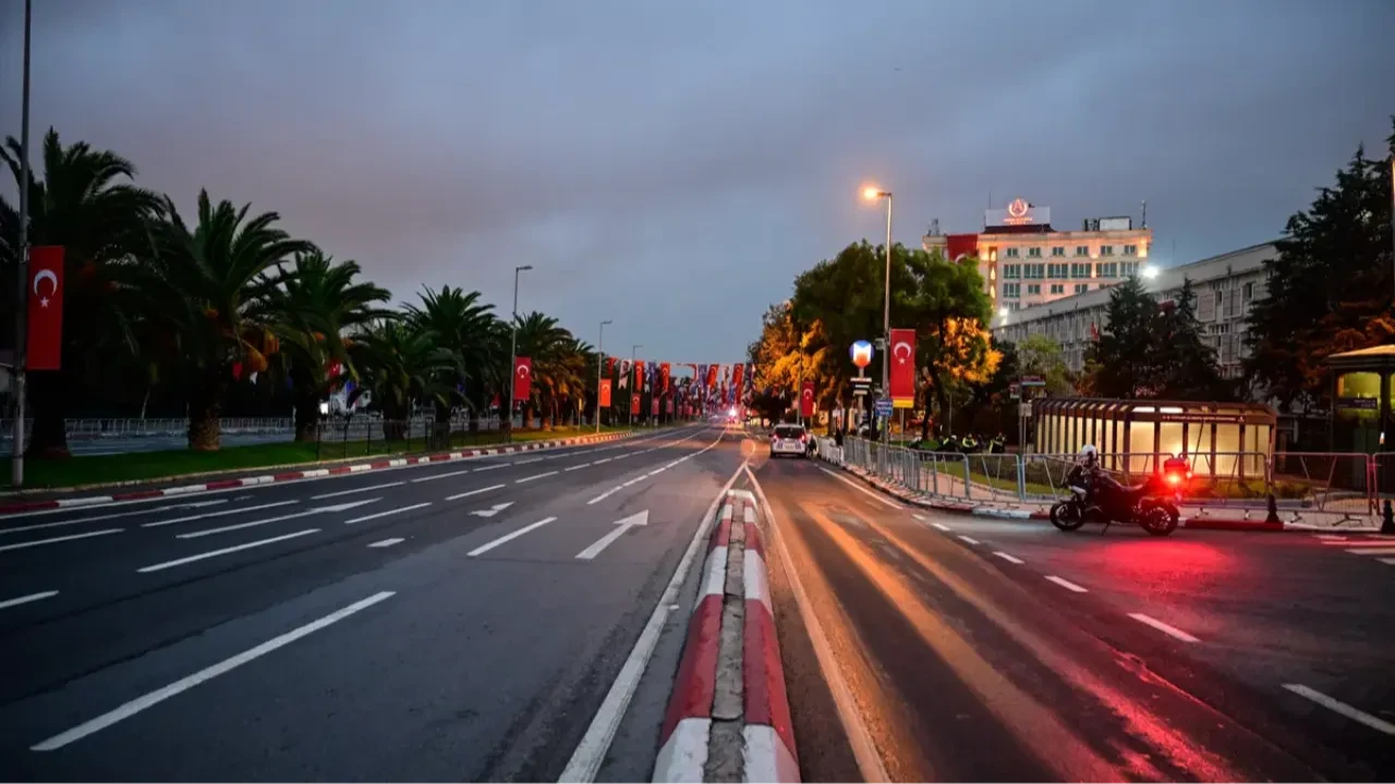 İstanbul Valiliği duyurdu: Vatan Caddesi kortej geçişi ertelendi