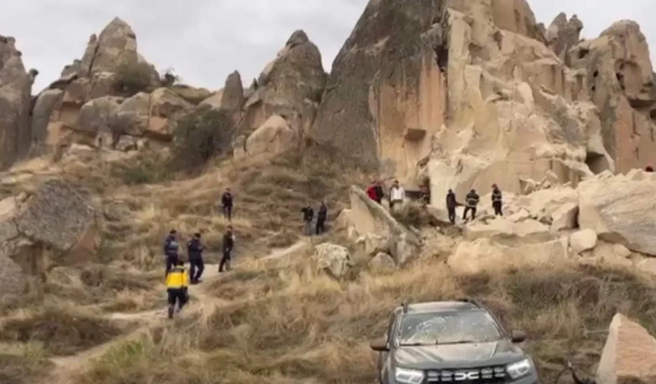 Kapadokya'da peribacası çöktü: 2 kişi hayatını kaybetti