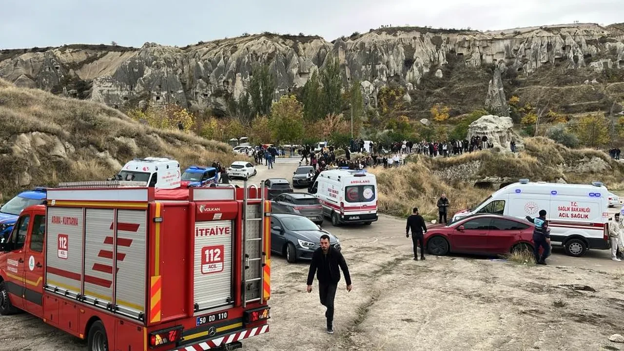 Kapadokya'da peribacası çöktü: 2 kişi hayatını kaybetti
