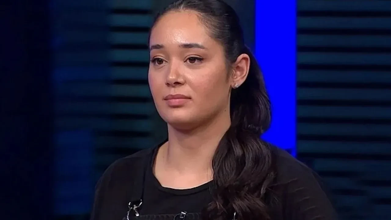 MasterChef Büşra Zambak’tan jüri üyelerine göndermeli sözler! Bu kez hesap soran o oldu