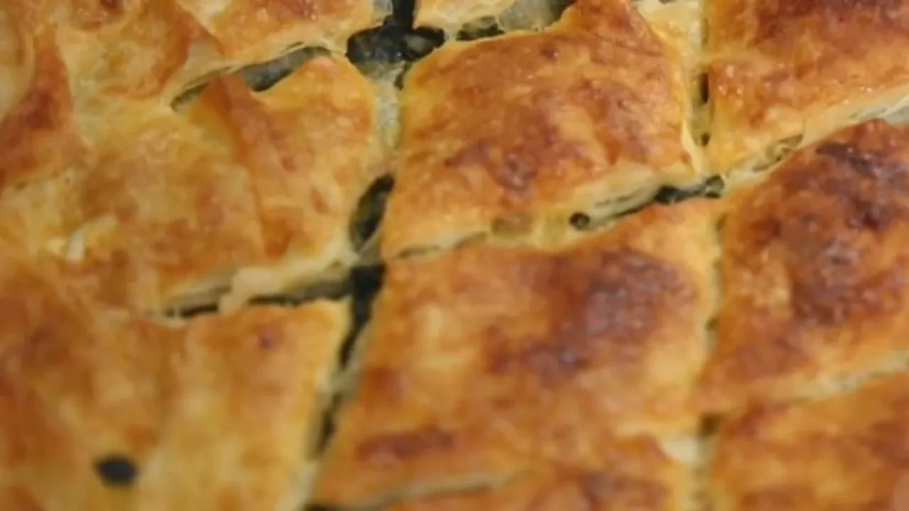 MasterChef’te Selanik usulü ıspanaklı börek tarifi! Atatürk’ün memleketinden gelen lezzet