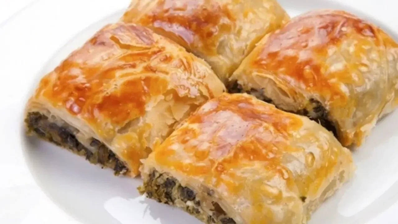 MasterChef’te Selanik usulü ıspanaklı börek tarifi! Atatürk’ün memleketinden gelen lezzet