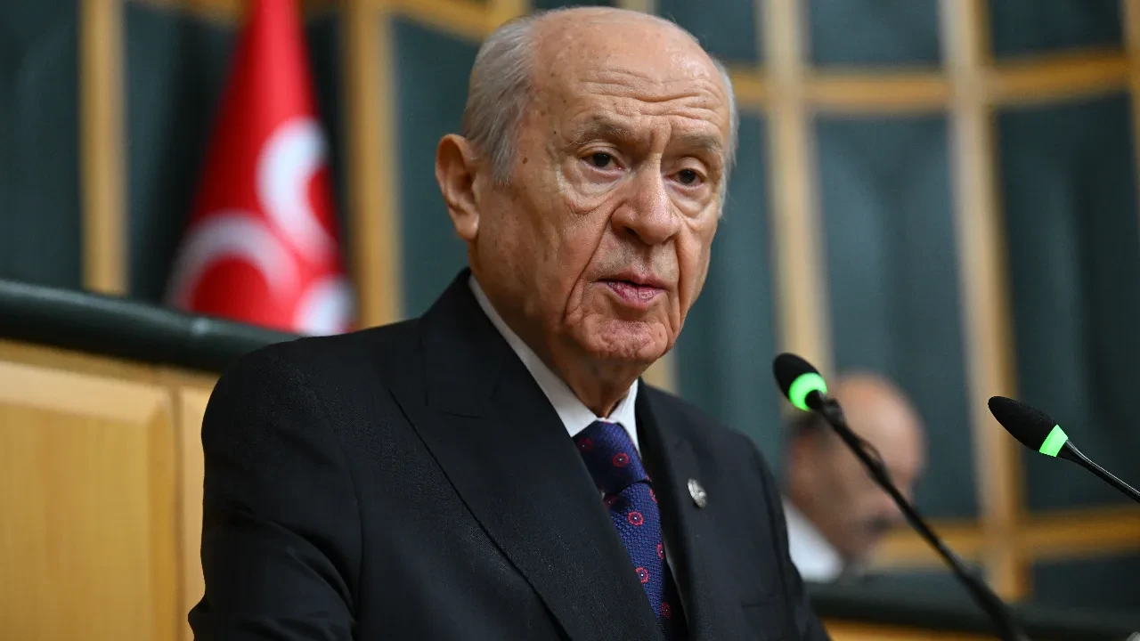 MHP lideri Devlet Bahçeli’den 29 Ekim mesajı: Cumhuriyet’i geleceğe gençler taşıyacak