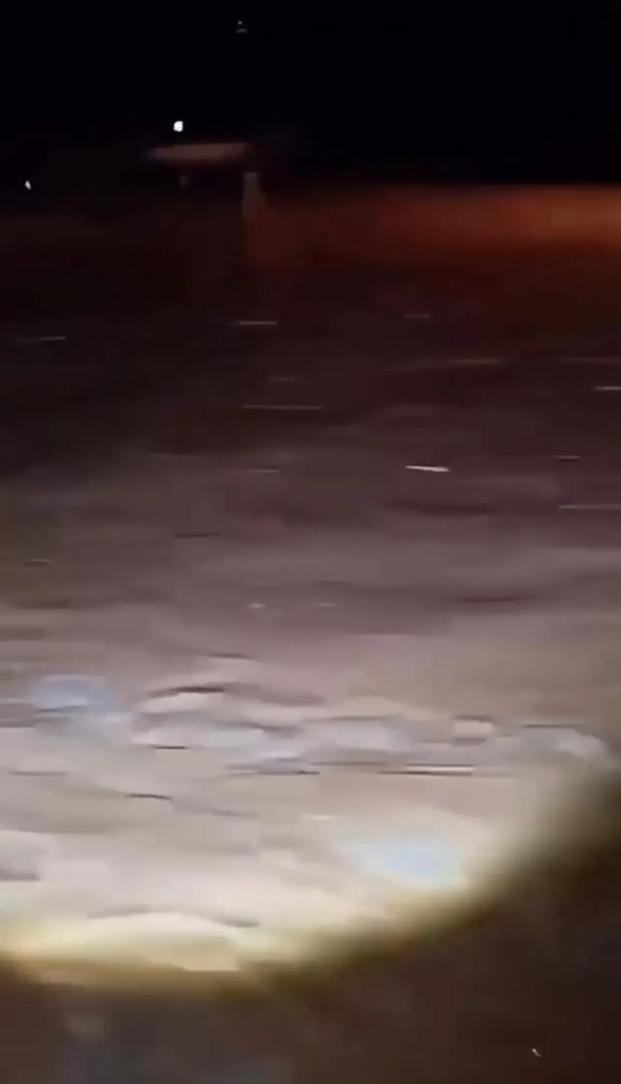 Şanlıurfa'da aniden bastıran şiddetli sağanak taşkınına yol açtı: Otel ve akaryakıt istasyonu sular altında kaldı