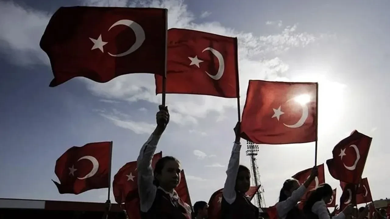 Siyasilerden 29 Ekim Cumhuriyet Bayramı mesajları