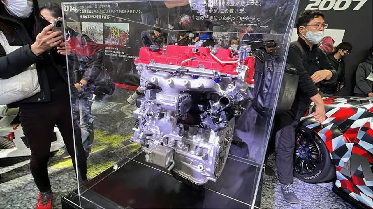 Toyota'dan ezber bozan hamle! Benzinli motorlarını rakiplerine satacak