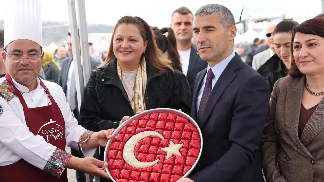 Afyonkarahisar’da yine Guinness Dünya Rekoru kırıldı