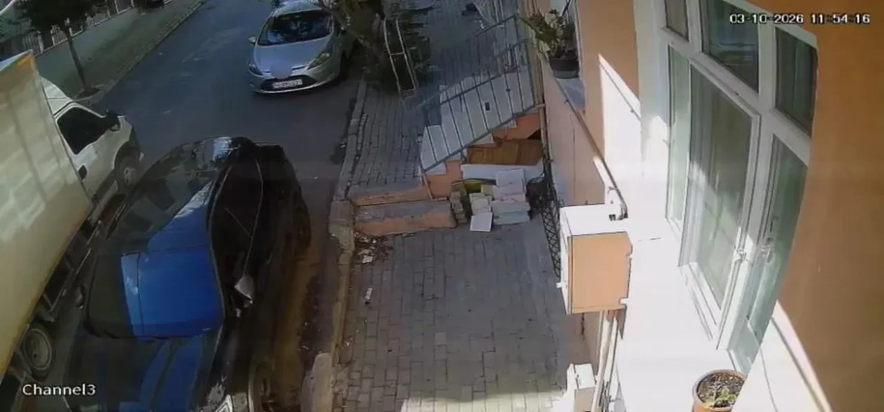 Avcılar’da feci kaza, kamyonetin altında kalan kadın hayatını kaybetti