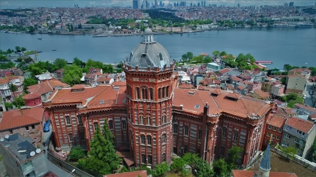 Azınlık vakıflarının okulları elden çıkarılacak iddiası DMM'yi harekete geçirdi