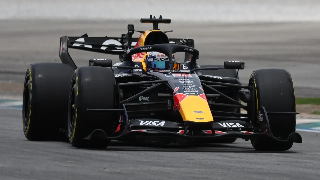 Bahreyn GP'de Max Verstappen ilk sırayı aldı! Sıralama turlarının heyecanı yaşandı