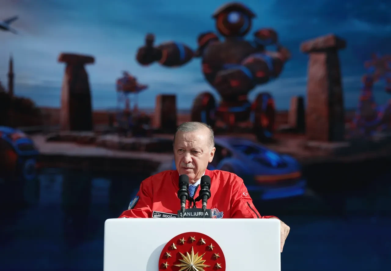 Cumhurbaşkanı Erdoğan kürsüde anlattı! Selçuk Bayraktar ile aralarında geçen 'TEKNOFEST' diyaloğu