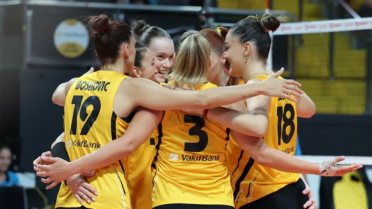 Dev maçta kazanan VakıfBank! Sarı-siyahlılar, Beşiktaş'ı mağlup etti
