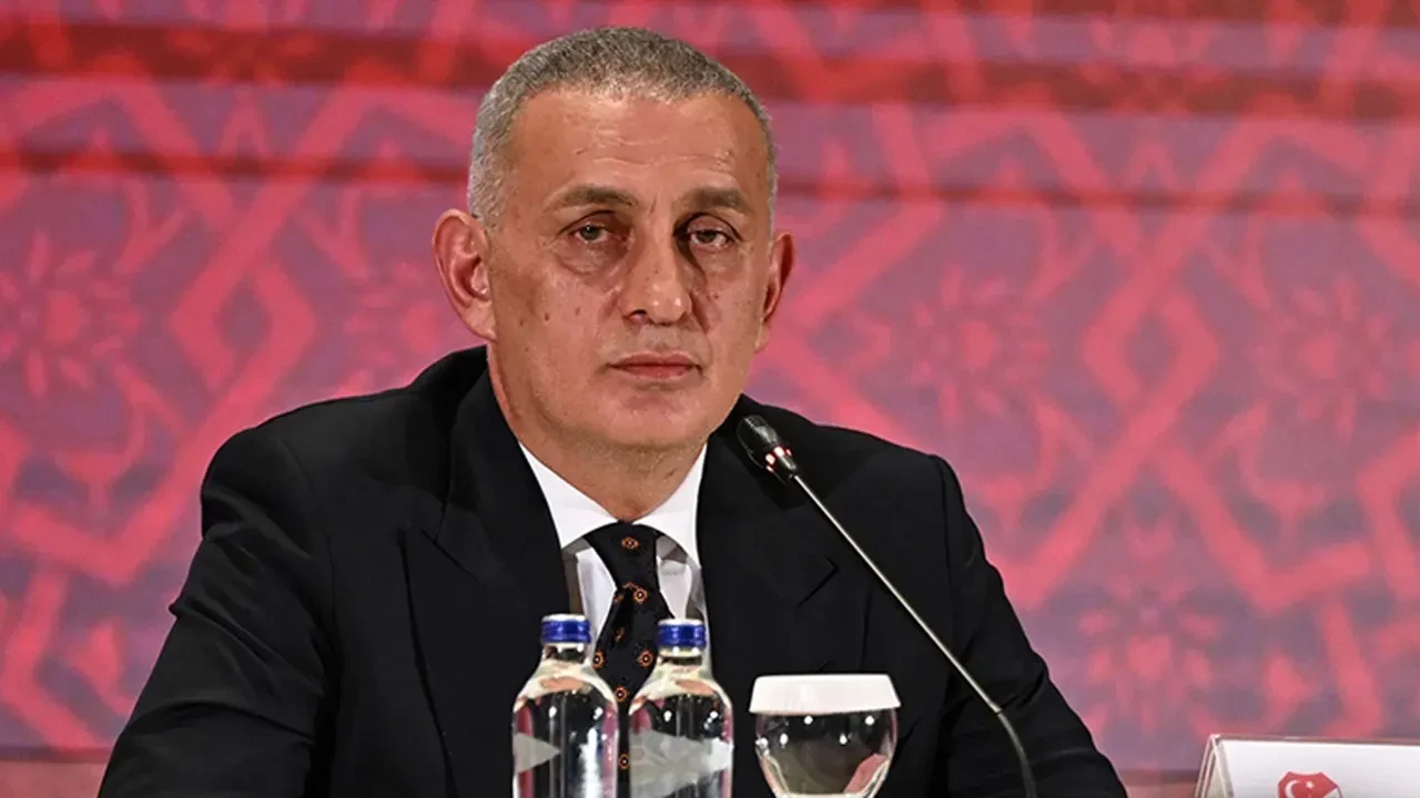 Dursun Özbek’ten TFF ve MHK’ye sert tepki: 'Lig başlayacak, ortada MHK yok!'