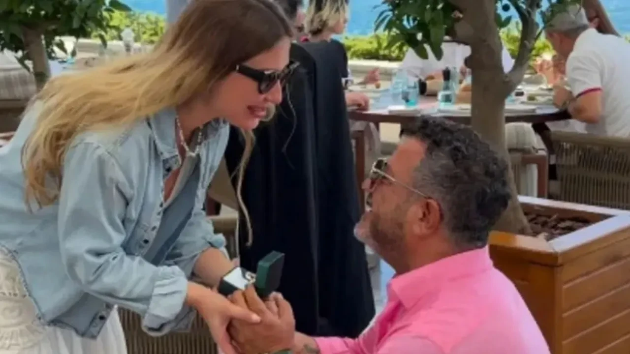 Midyeci Ahmet evlendi! Düğün sonrası restoranında büyük sürpriz 