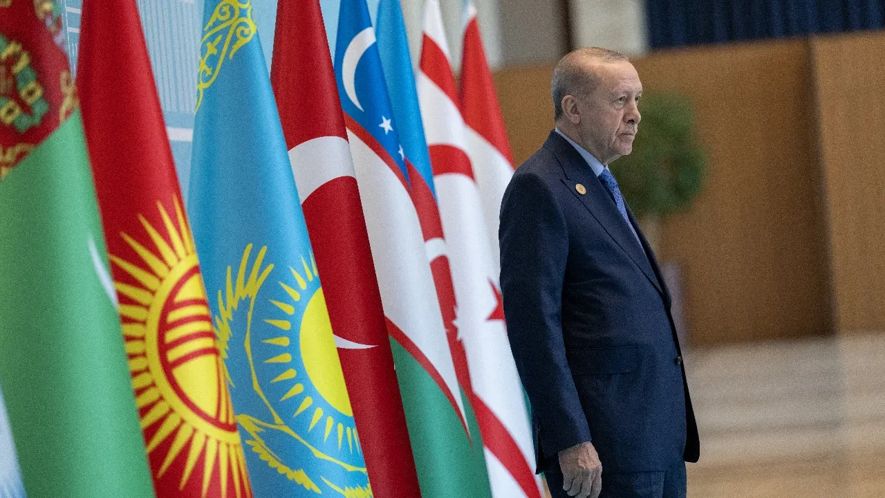 Cumhurbaşkanı Erdoğan'dan TDT Zirvesi kapsamında peş peşe temaslar