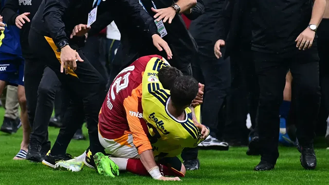 Derbinin faturası ağır oldu: Archie Brown ve Abdülkerim Bardakcı'nın kaçıracağı maçlar belli oldu!