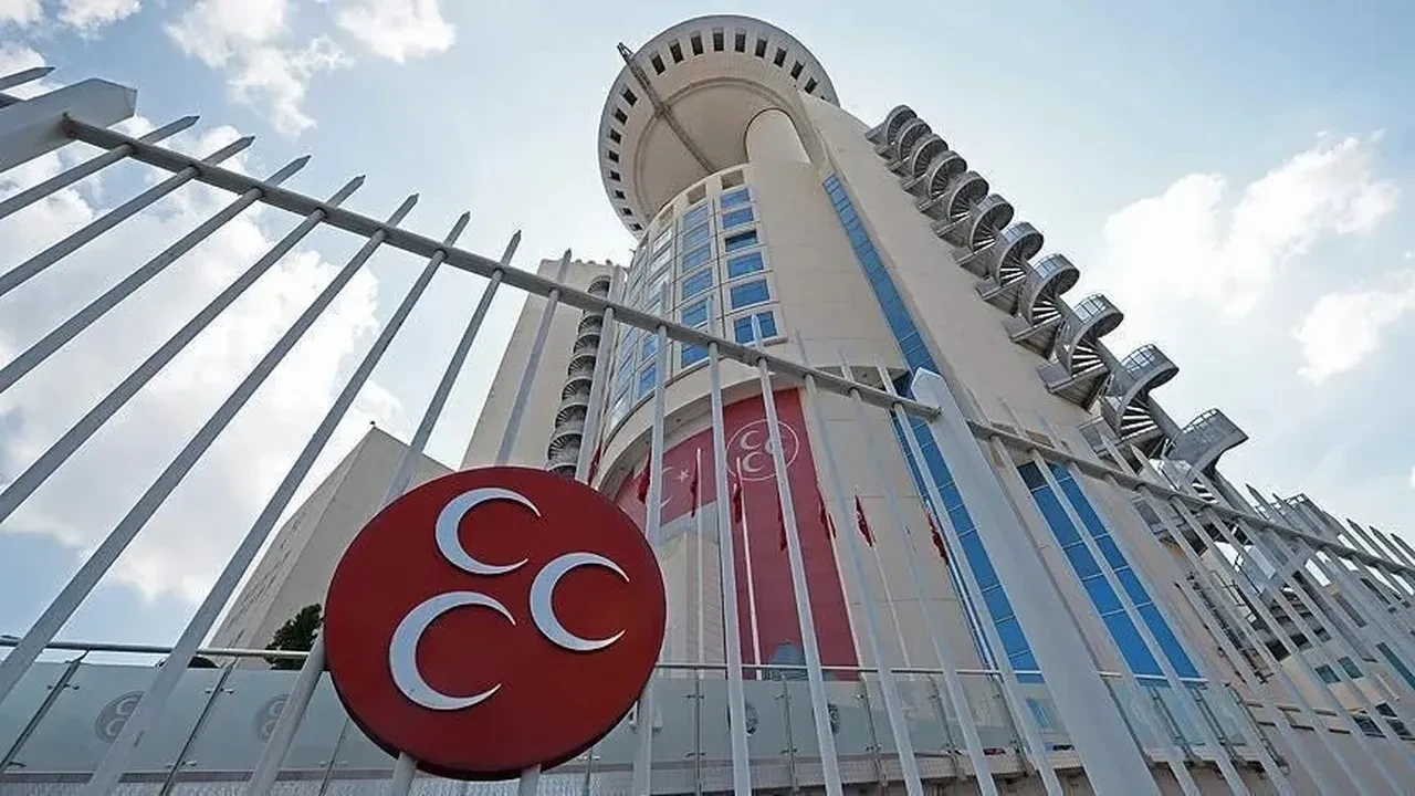Devlet Bahçeli muhtarlıkların kaldırılması teklifi mi verdi? İddialara MHP'den açıklama var