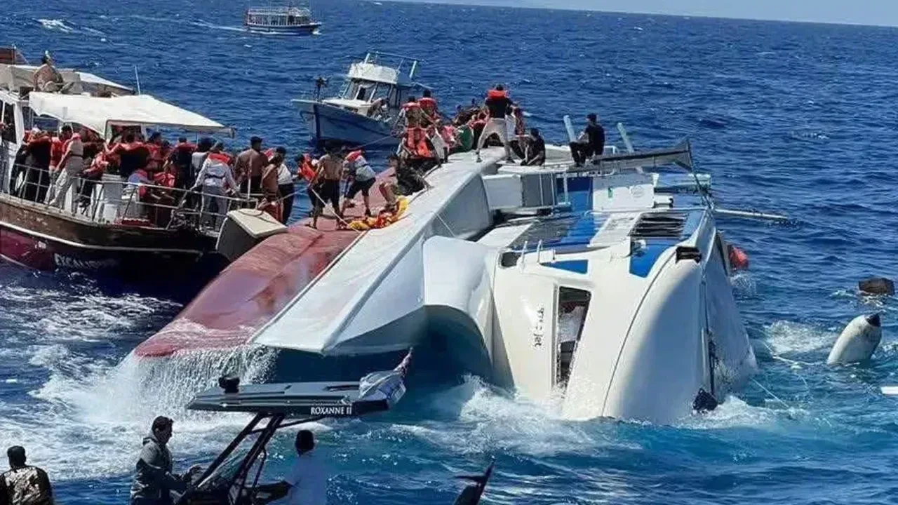 Yolcu kapılarını neden kilitlediler? Girne'deki gemi faciasında kara kutu kayıtları dehşete düşürdü