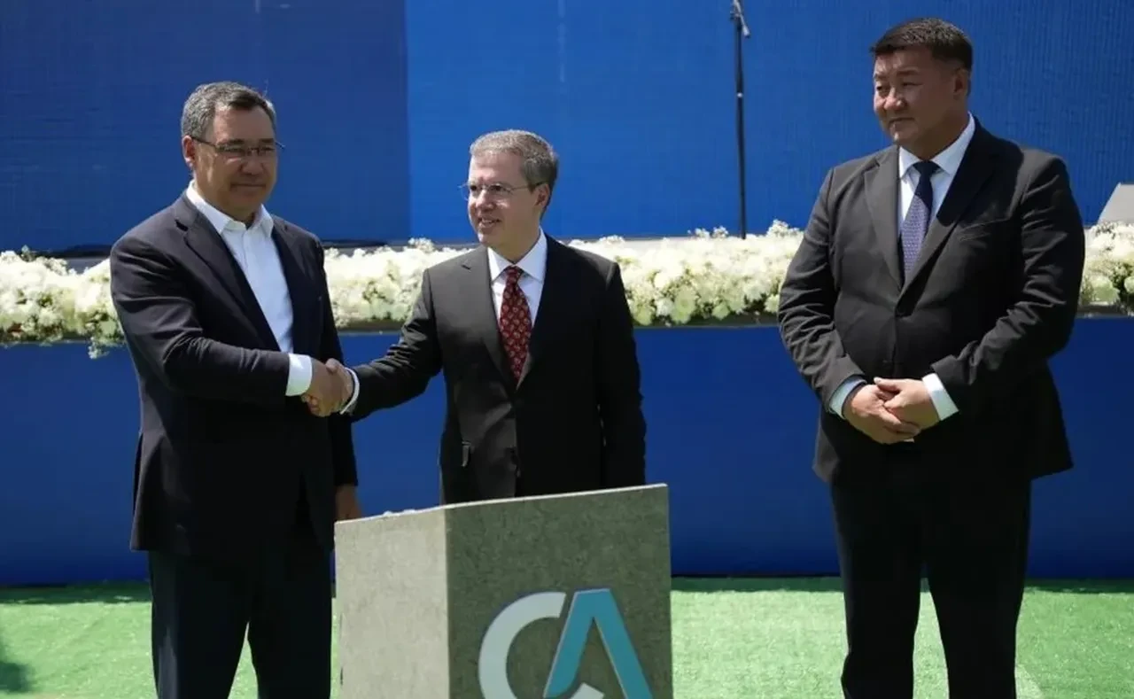 Kırgızistan Cumhurbaşkanı Sadır Caparov, İhlas Holding'i örnek verip çağrıda bulundu: "Enerjide iş birliği artırılmalı"