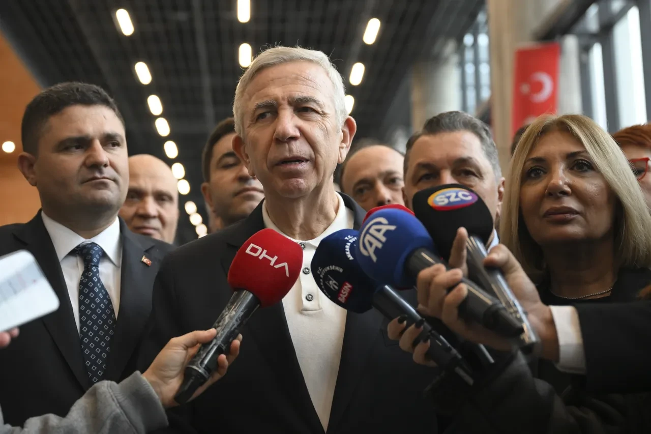 Mansur Yavaş AK Parti'ye geçeceği yönündeki iddialara cevap verdi